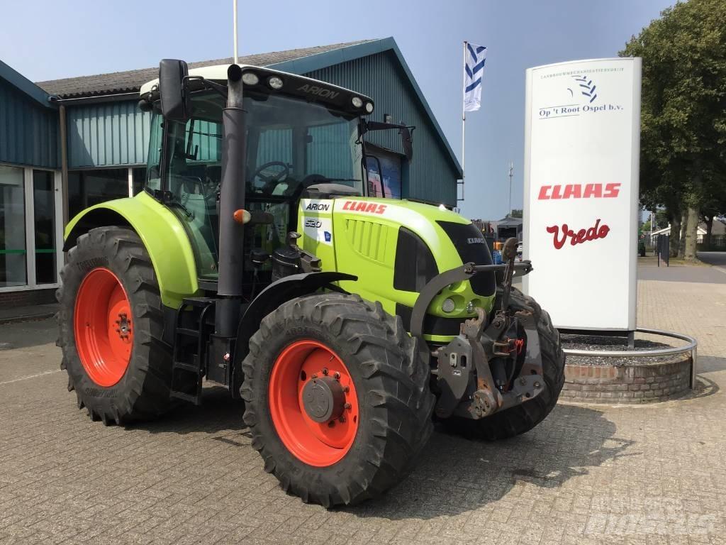 CLAAS Arion 520 CIS Tracteur