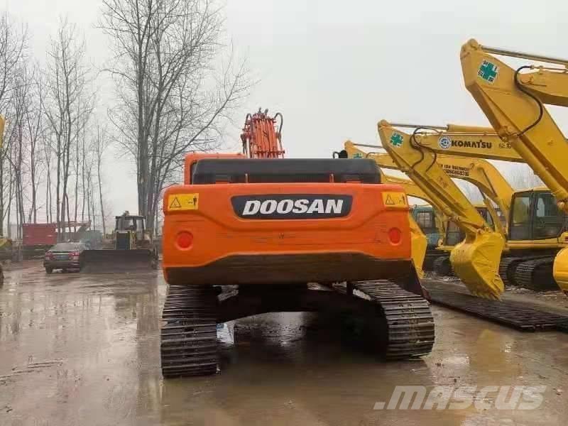 Doosan DX300LC Pelle sur chenilles
