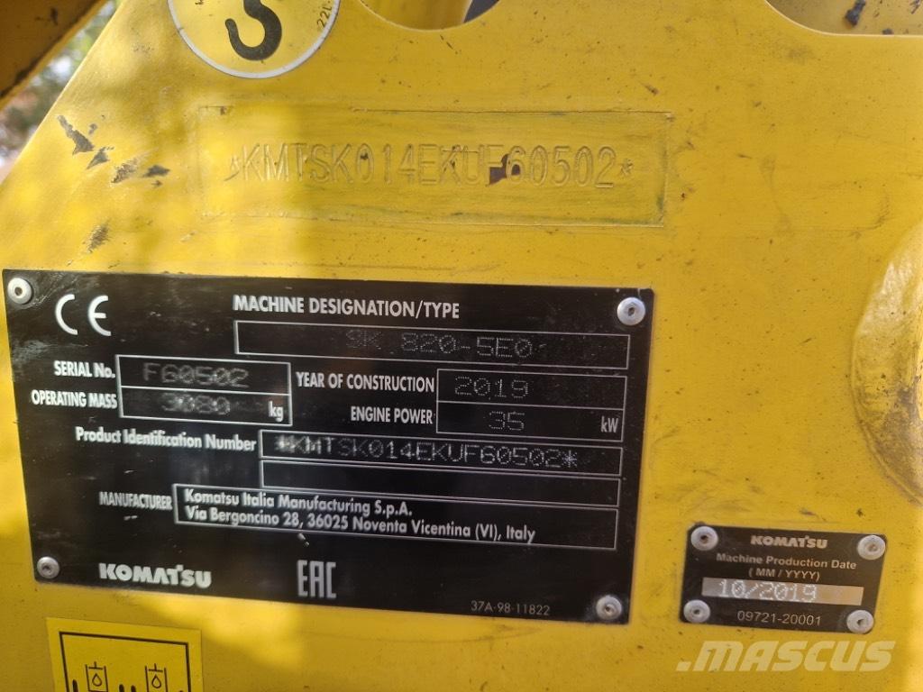 Komatsu SK 820-5 Chargeuse compacte