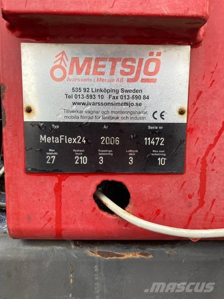 JF 1360 Remorque autochargeuse