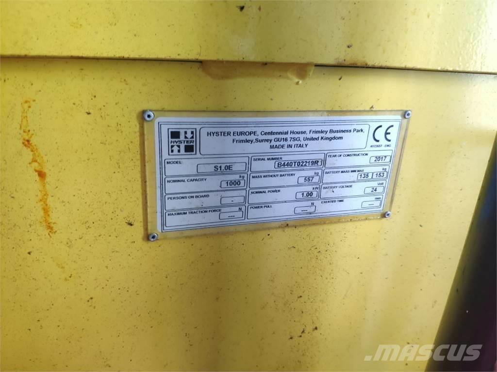 Hyster S1.0E Gerbeur accompagnant