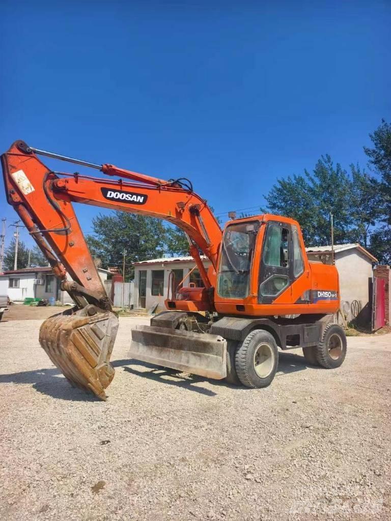 Doosan DH 150 W-7 Pelle sur pneus