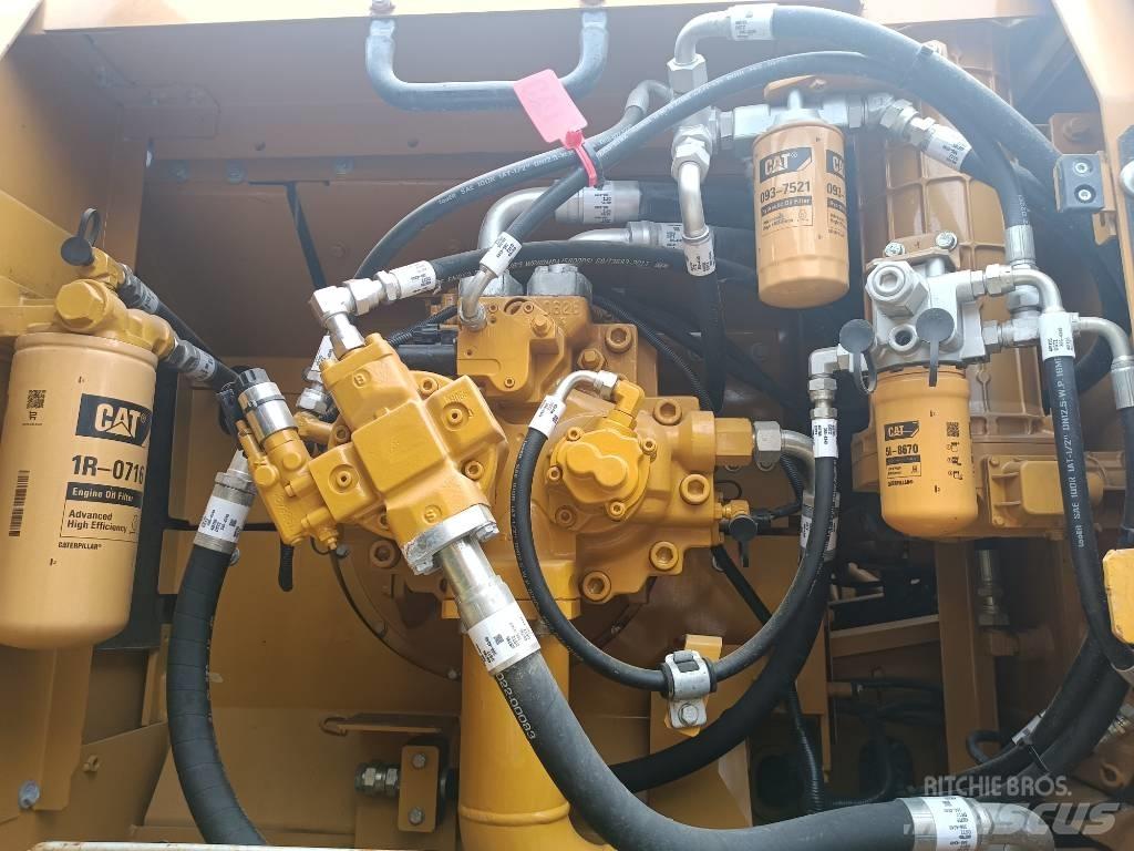 CAT 330 D Pelle sur chenilles