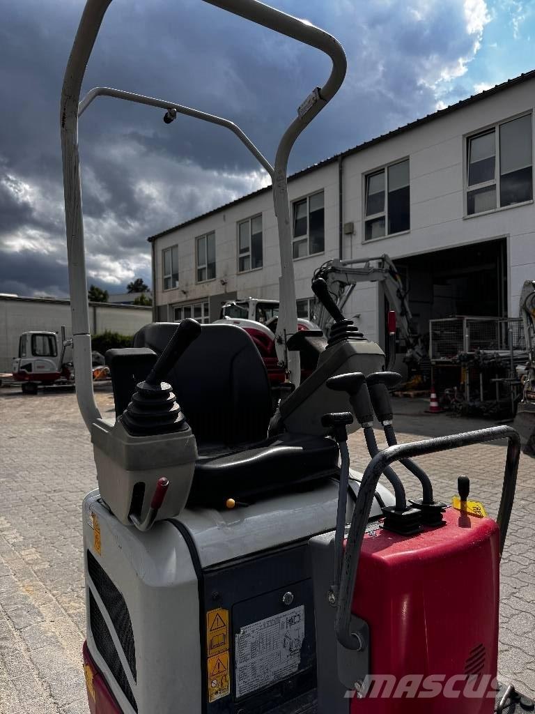 Takeuchi TB 210 R Mini pelle < 7t