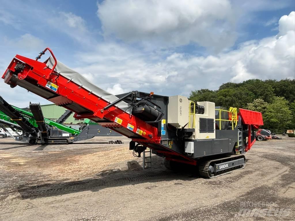 Sandvik QJ 241 Concasseur mobile