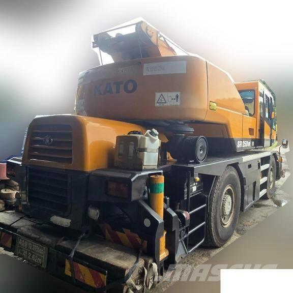 Kato KR 25 H V-3 Grues mobiles