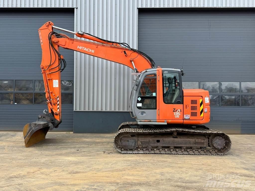 Hitachi ZX135US Pelle spéciale
