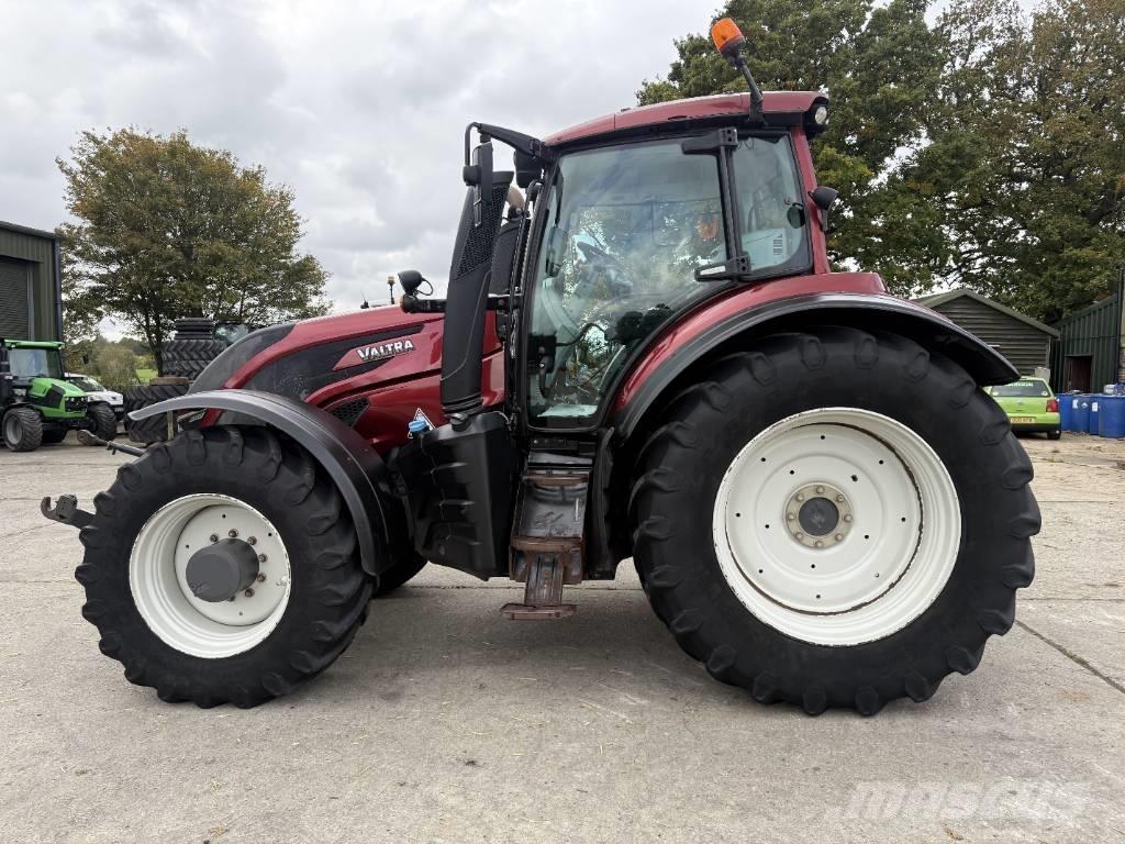 Valtra T174 Versu Tracteur