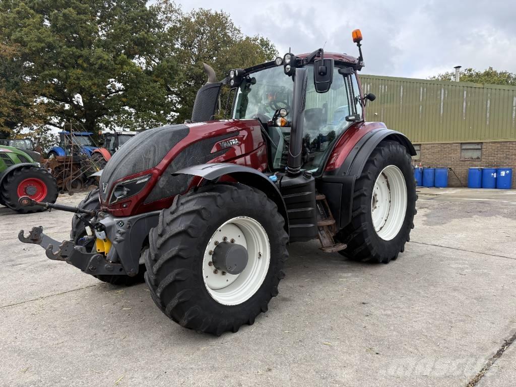 Valtra T174 Versu Tracteur