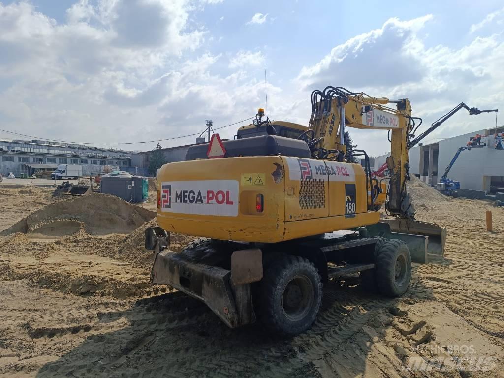Komatsu PW180-7E0 Pelle sur pneus