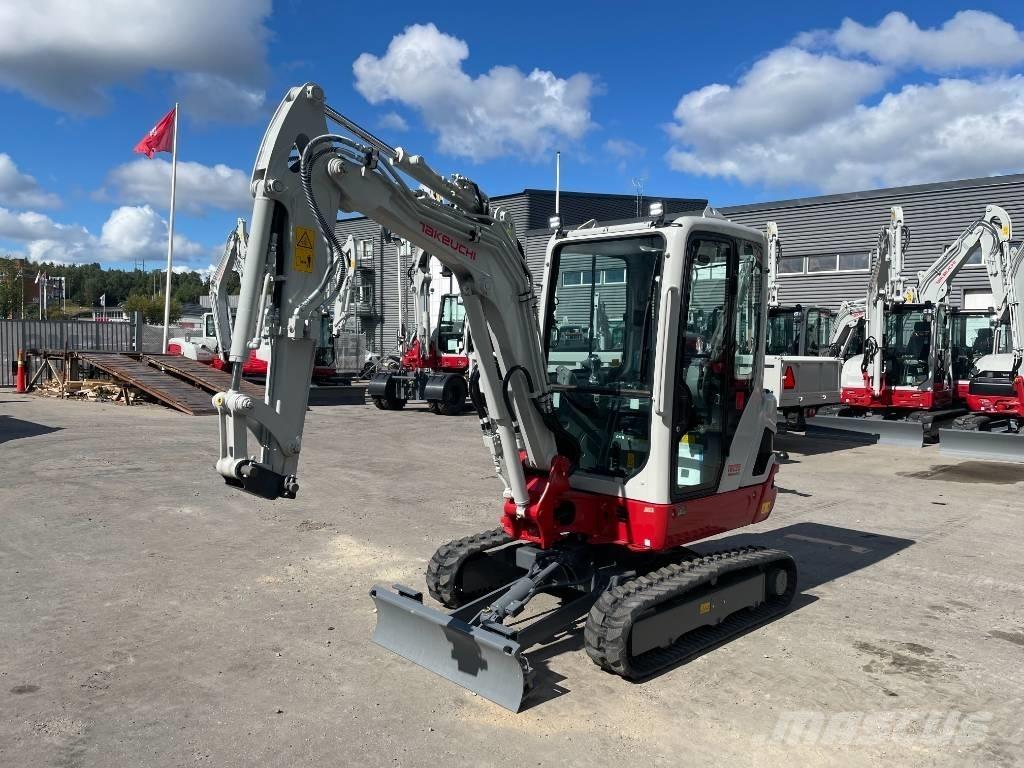 Takeuchi TB 225 Mini pelle < 7t