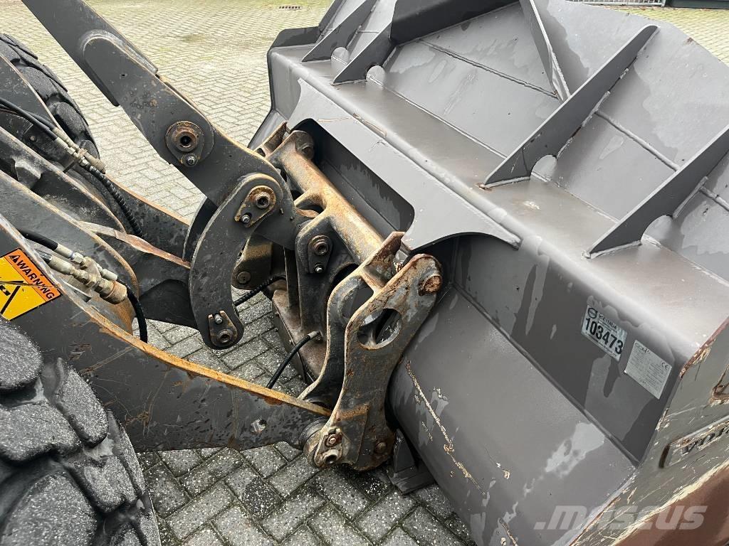 Volvo L 60 F Chargeuse sur pneus