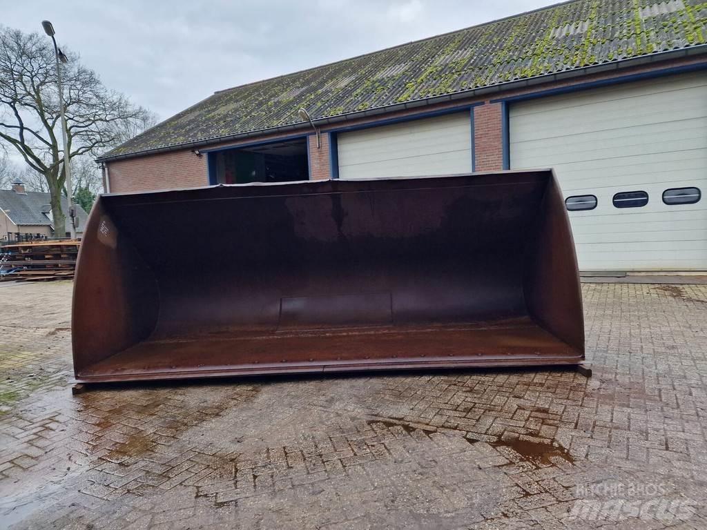 Eurosteel WP-5000 Godet
