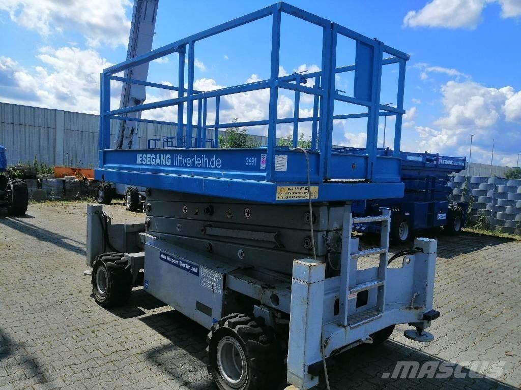 Liftlux SL 108 D 4x4 Nacelle ciseaux