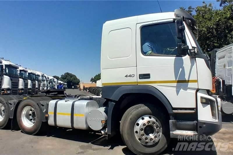 Volvo FH 440 Autre camion