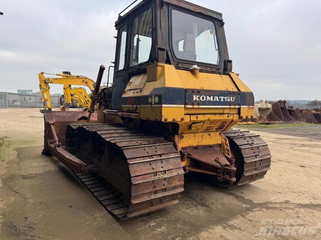 Komatsu D63E-1 Bouteurs sur chenilles