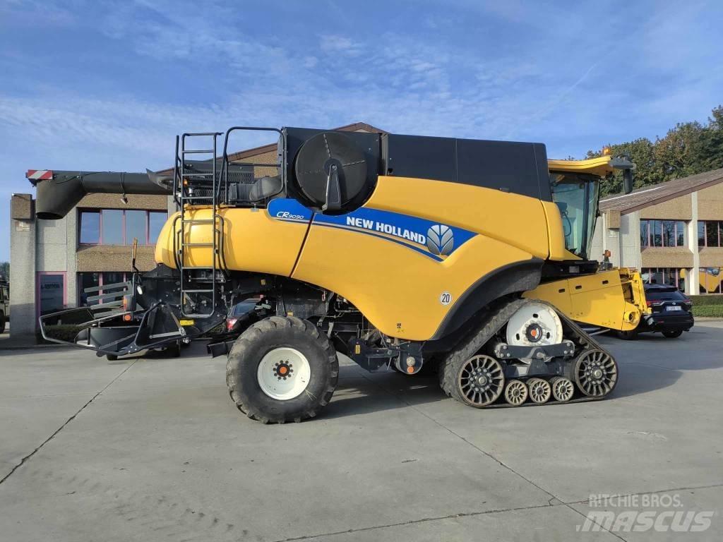 New Holland CR 9090 Moissonneuse batteuse