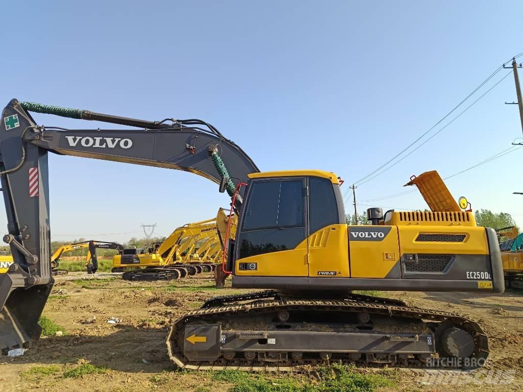 Volvo EC 250 Pelle sur chenilles