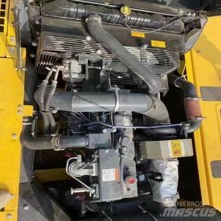 Komatsu 350 Pelle sur chenilles