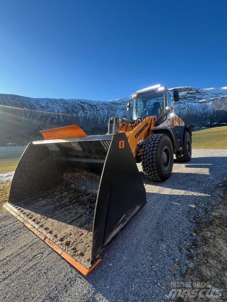 Liebherr L 538 Chargeuse sur pneus