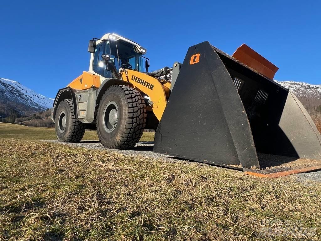 Liebherr L 538 Chargeuse sur pneus