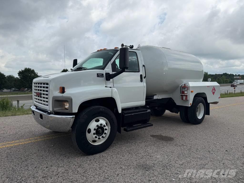 GMC C7500 Motrici cisterna