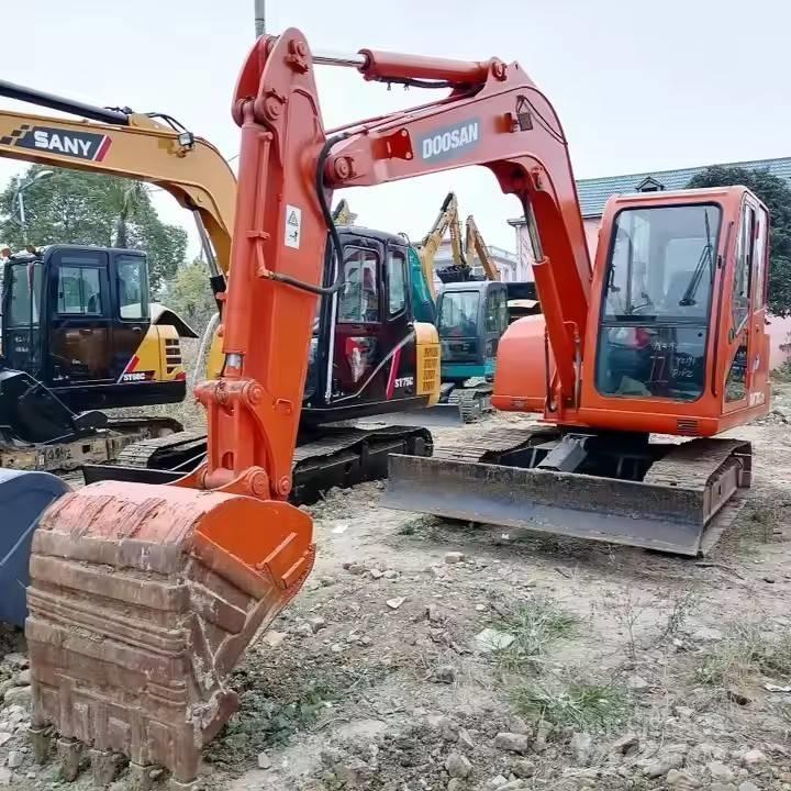 Doosan DH70-7 Pelle sur chenilles