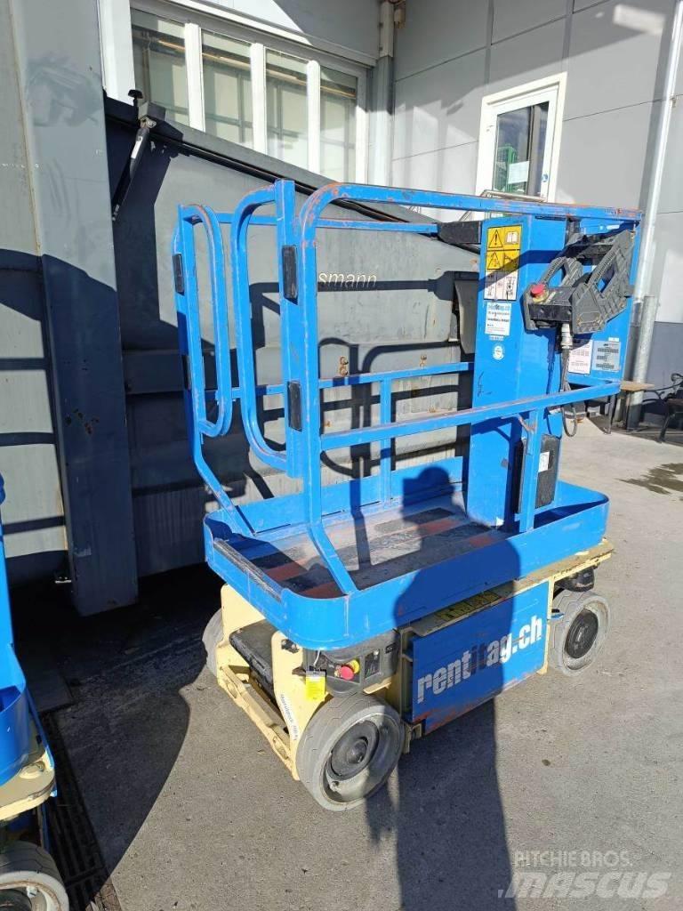 JLG 1230 ES Mât vertical