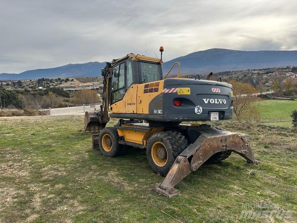 Volvo EW 140 C Pelle sur pneus