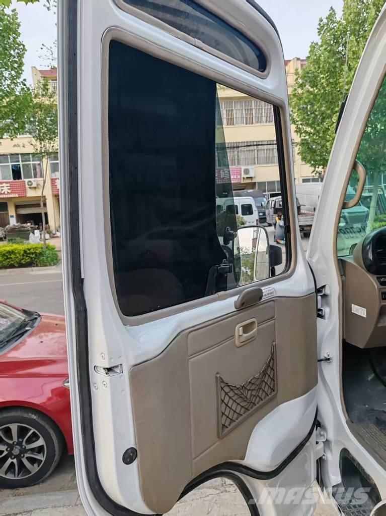 Toyota Coaster Autobus interurbain