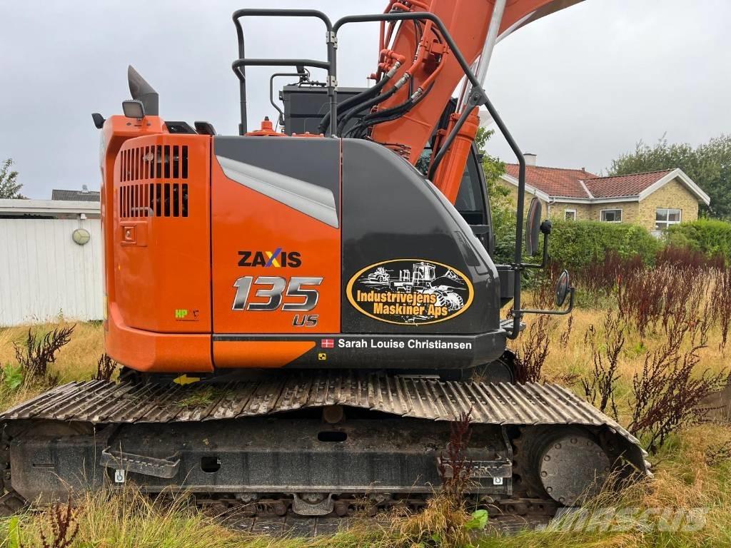 Hitachi ZX 135 US-7 Pelle sur chenilles