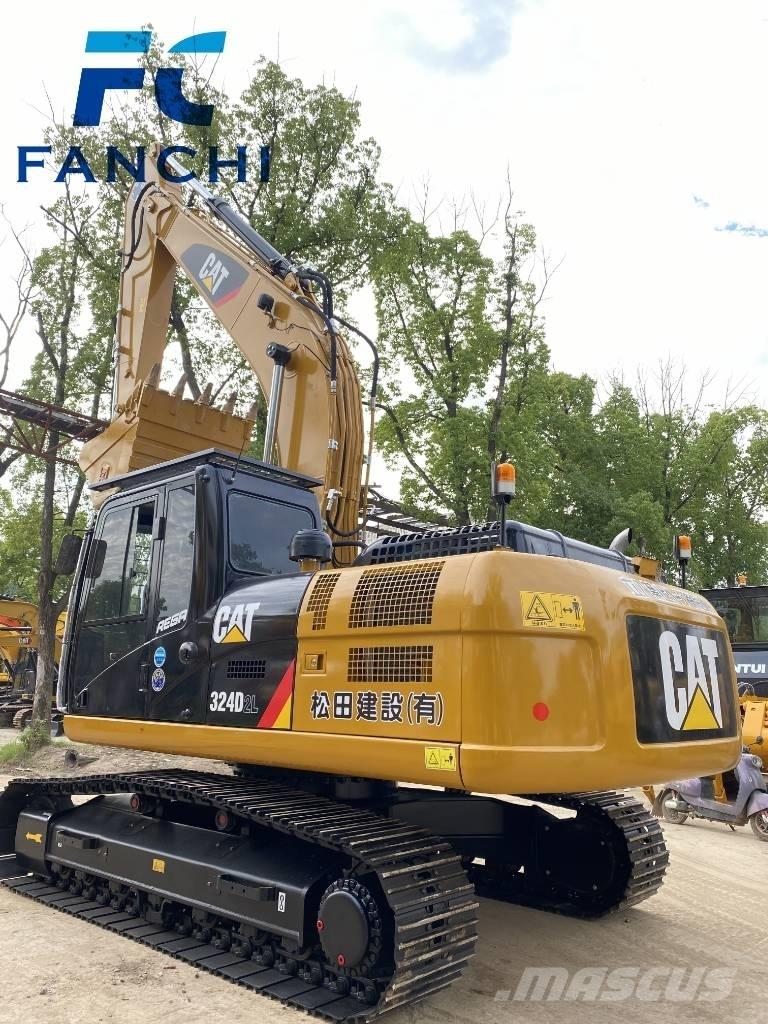 CAT 324 D Pelle sur chenilles
