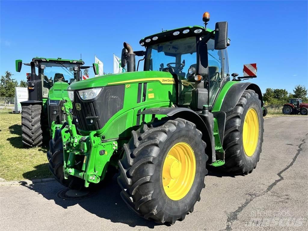 John Deere 6R 250 Tracteur