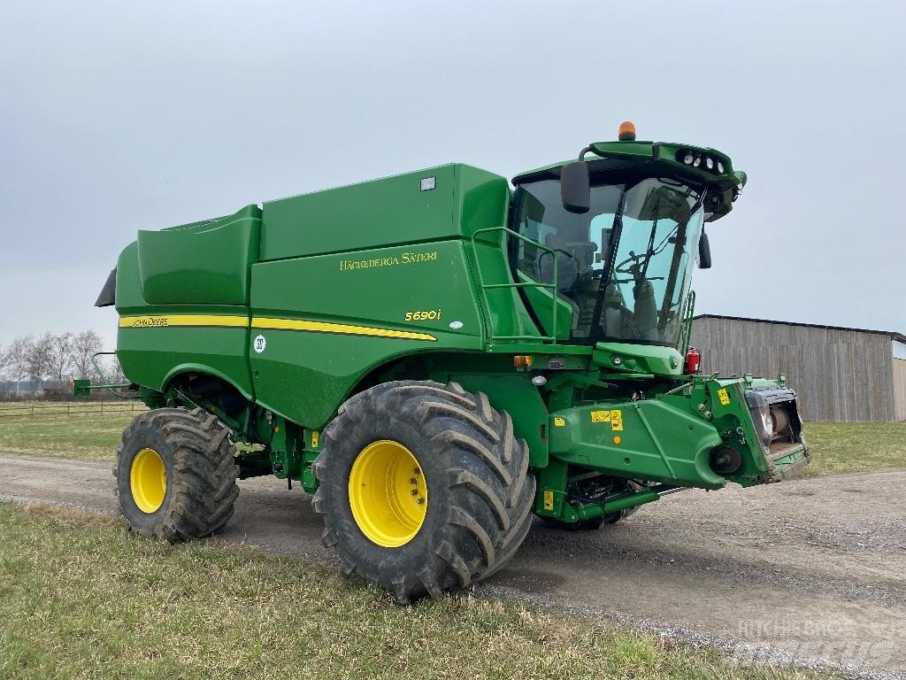 John Deere S 690 i Moissonneuse batteuse