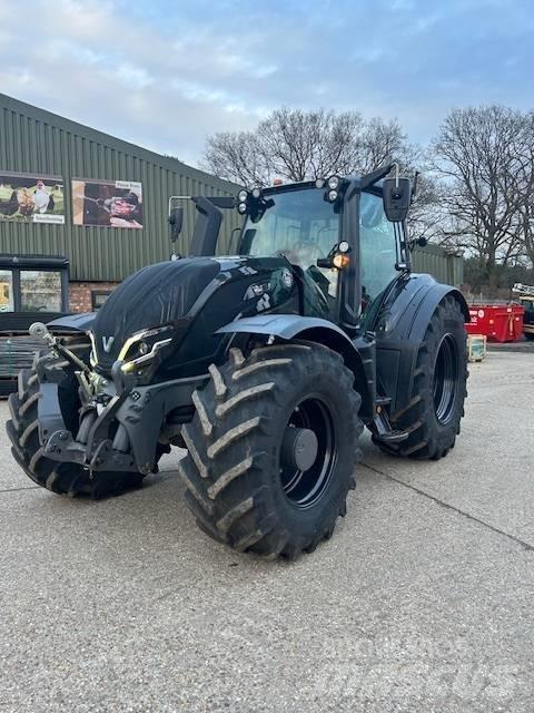 Valtra T 235 D Tracteur
