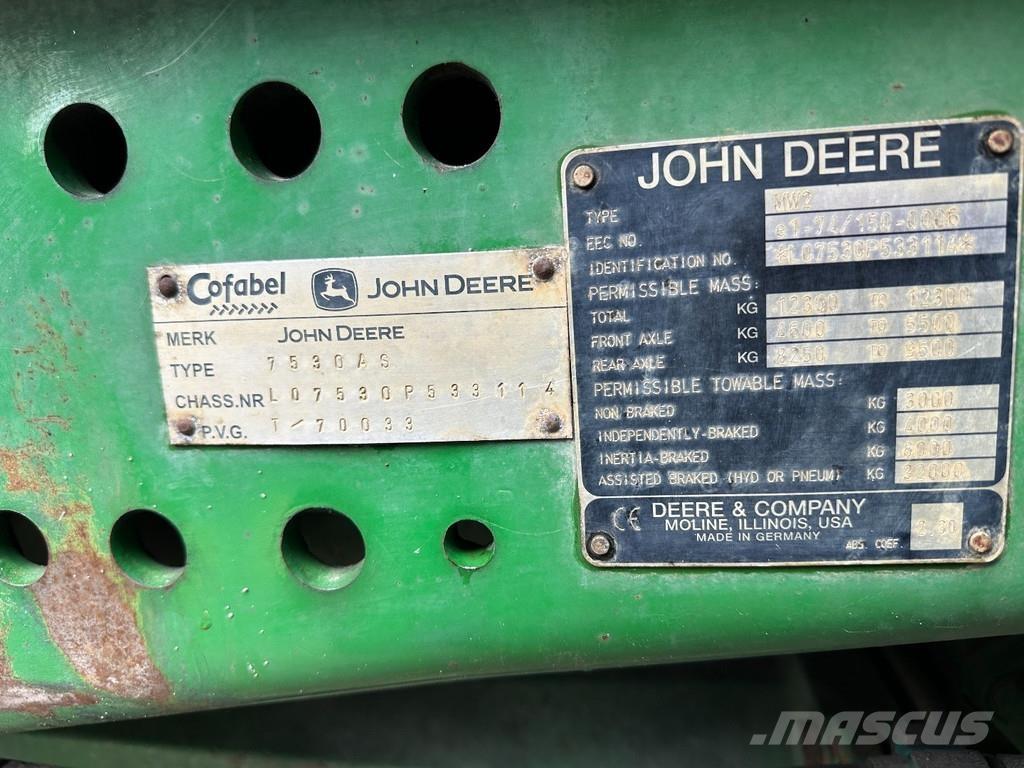 John Deere 7530 Tracteur