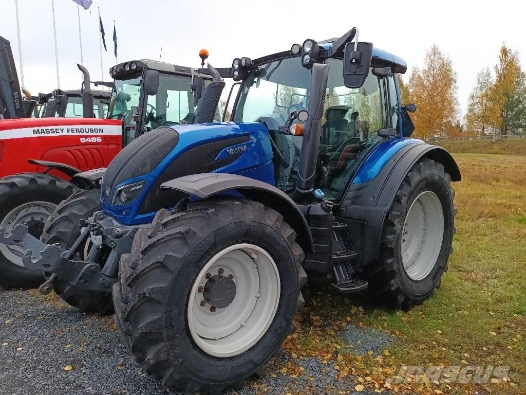 Valtra N174 E versu Tracteur