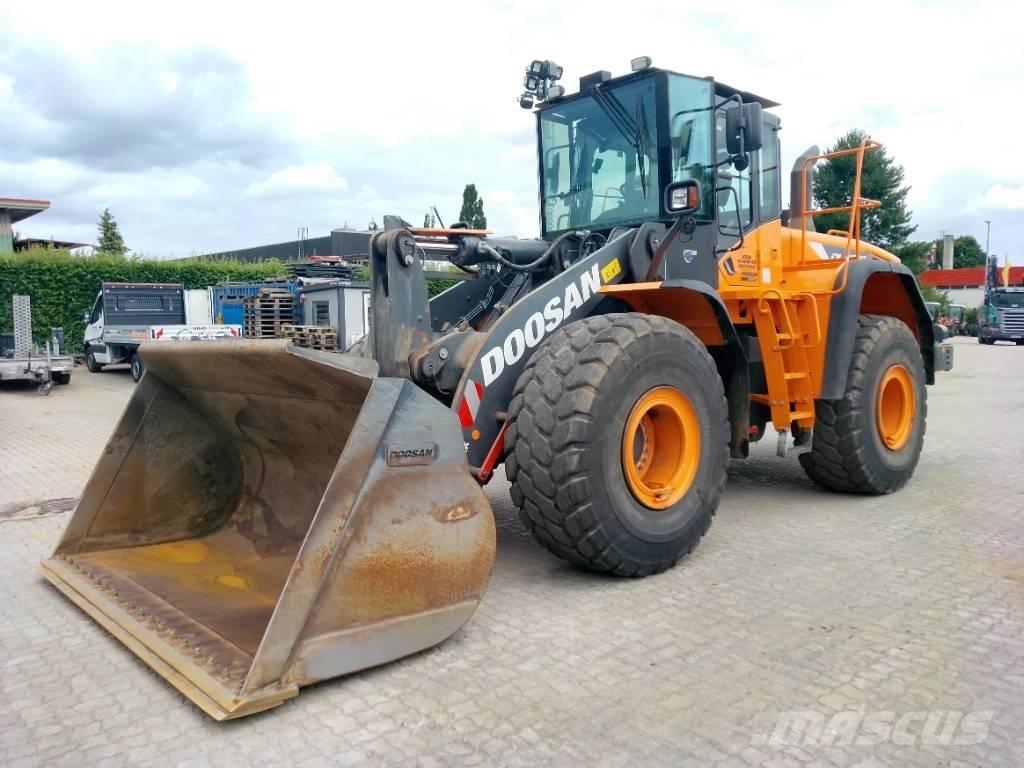 Doosan DL420 -5CVT Chargeuse sur pneus
