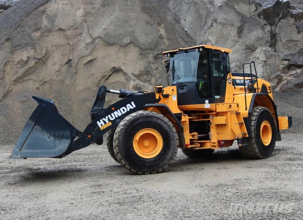 Hyundai HL 975 ACVT Chargeuse sur pneus