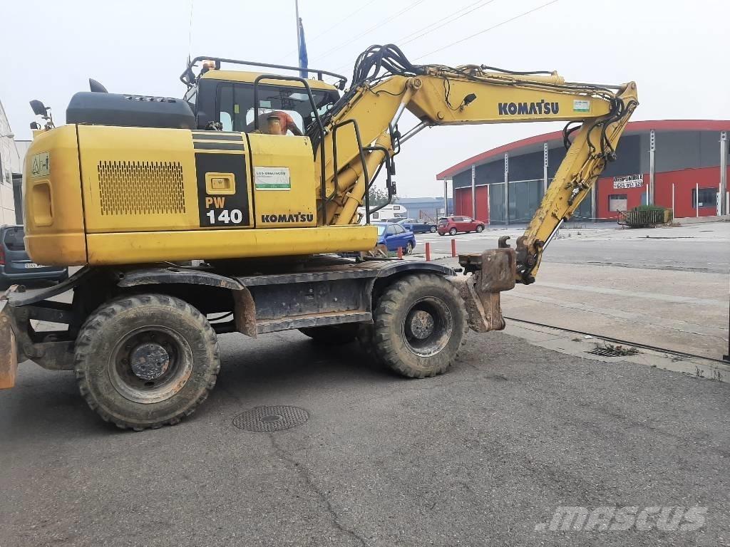 Komatsu PW 140-7 Pelle sur pneus