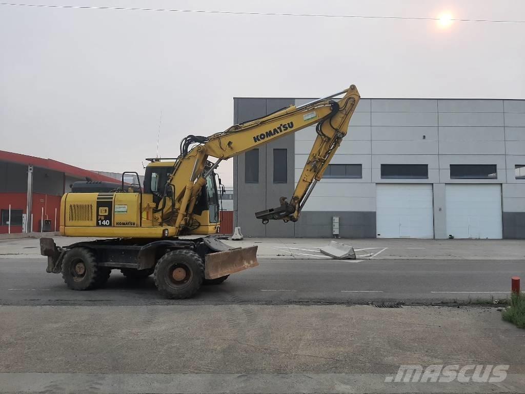 Komatsu PW 140-7 Pelle sur pneus
