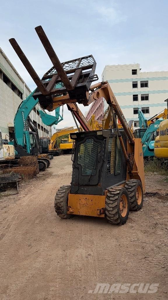 CASE 410 Chargeuse compacte