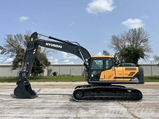 Hyundai HX 220 Pelle sur chenilles