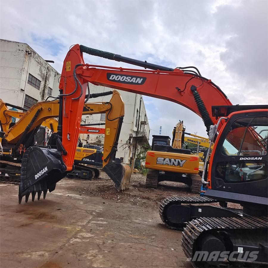 Doosan DX 300 LCA Pelle sur chenilles