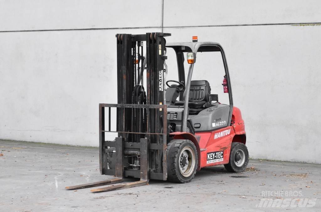Manitou MI 30 D Chariots diesel