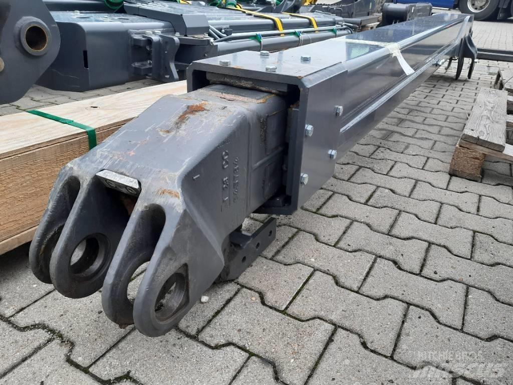 John Deere 1270G Bras et Godet