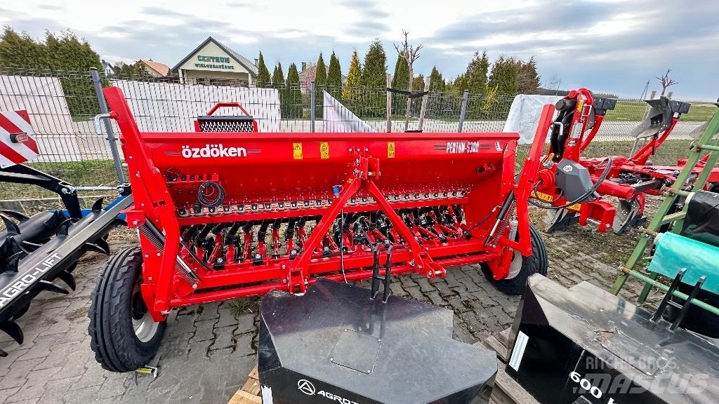 Özdöken Pertum S 300 Semoir