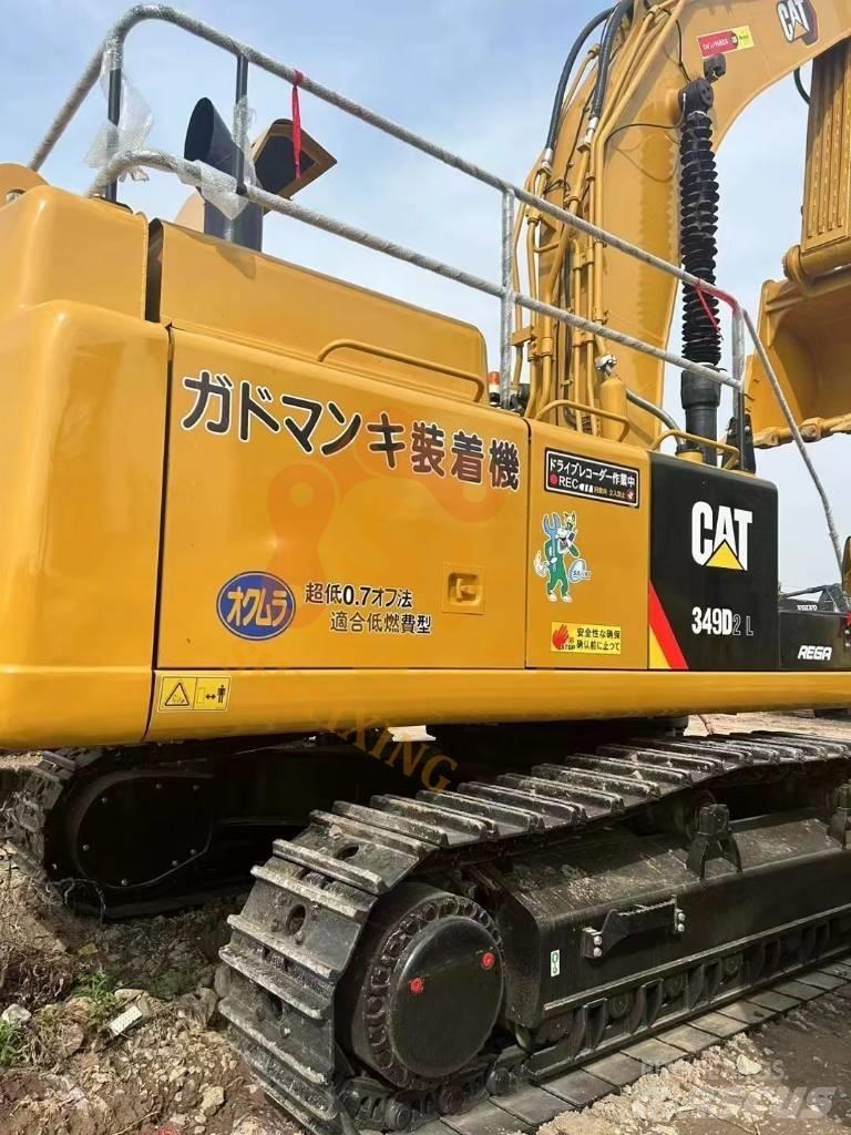 CAT 349 D Pelle sur chenilles
