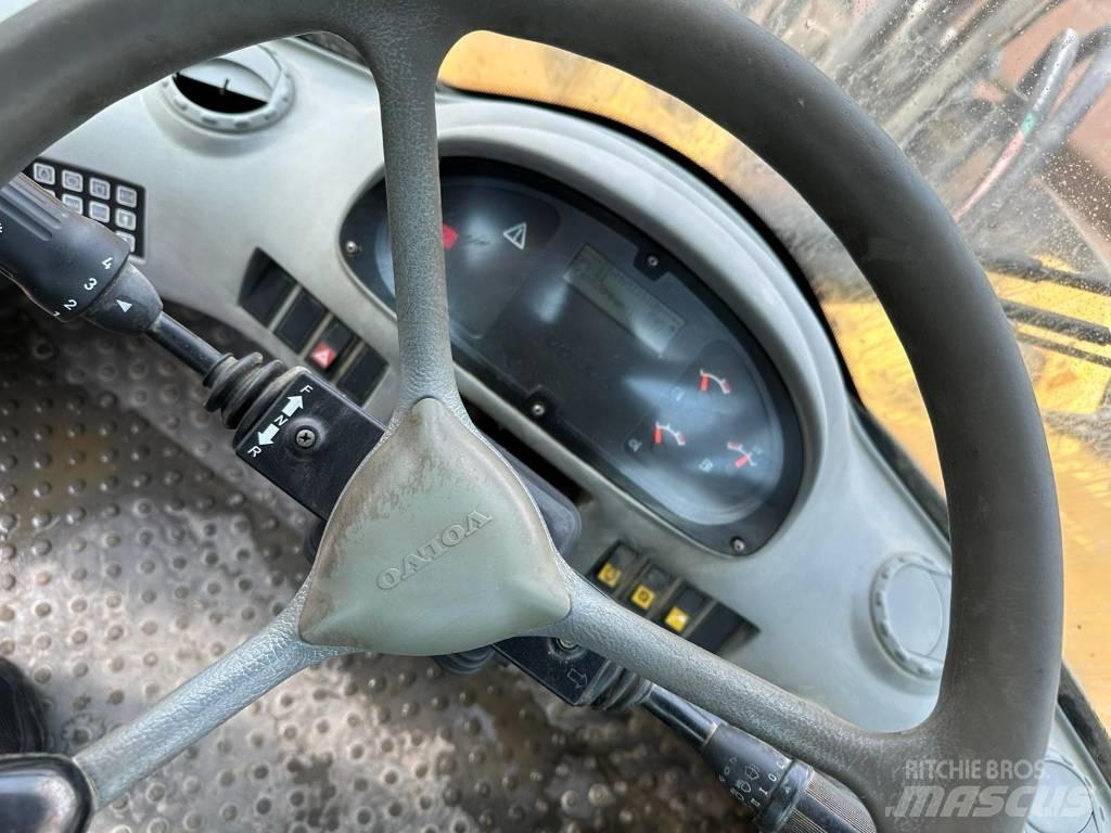 Volvo L180E Chargeuse sur pneus