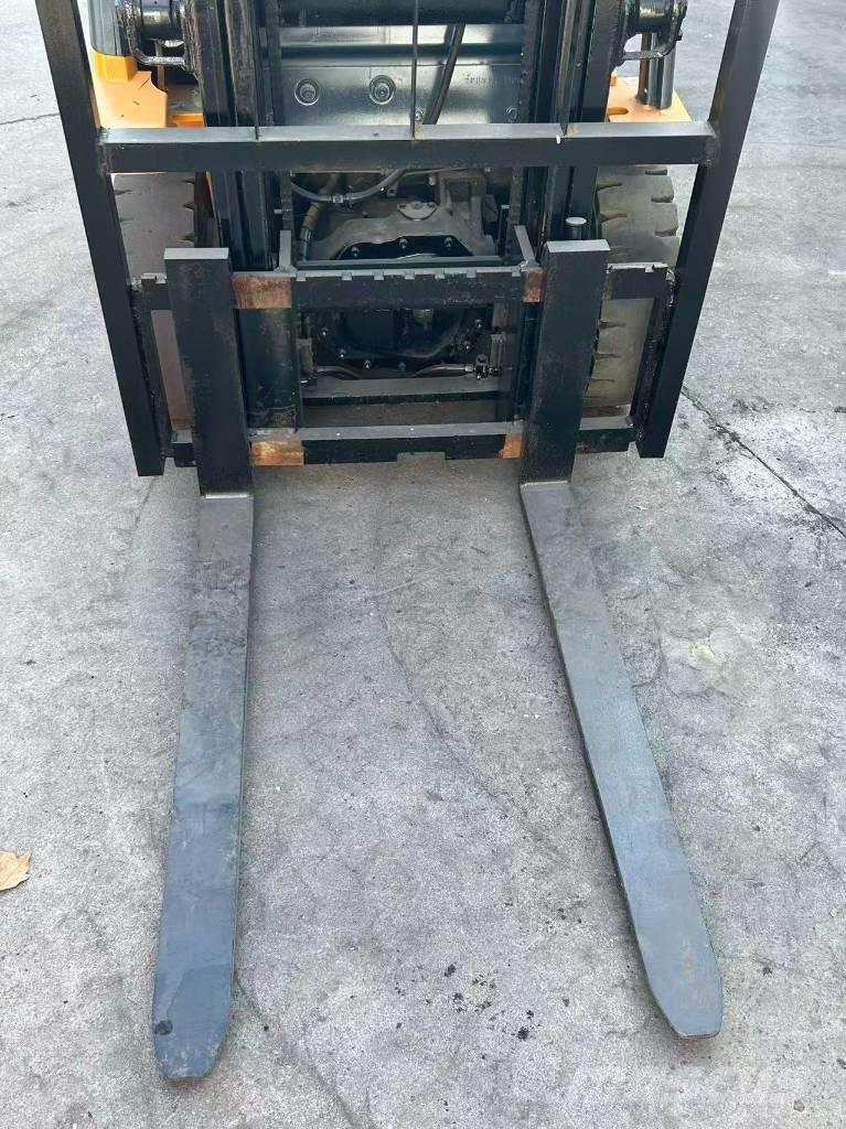 Toyota 1.5t Chariots diesel